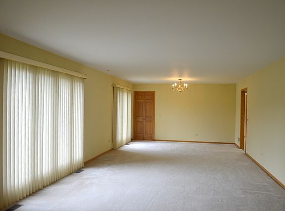 5th image of 1 Heather Ln