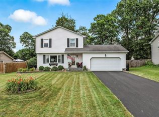 3664 Maple Springs Dr, Canfield, OH 44406
