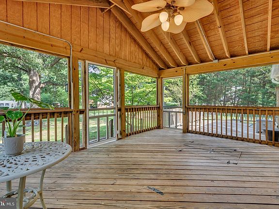 5th image of 285 Poplar Rd