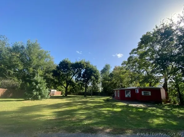 133 W Lakeview Ave, Vinita, OK 74301