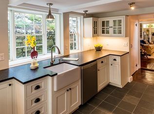 65 Washington St, Marblehead, MA 01945