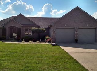 3598 S Cedar Creek Ln, New Palestine, IN 46163