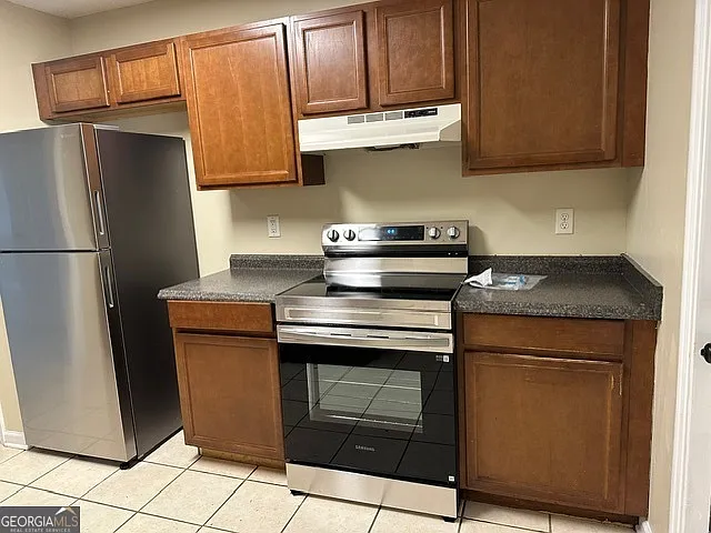 323 Carriage Ln #A — Photo 5