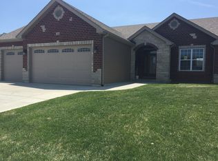 716 Chancellorsville Dr, Wentzville, MO 63385