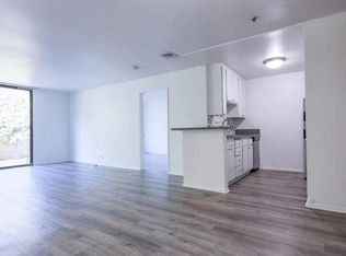 Beautiful 3 Bedroom/3 Bath Available, Los Angeles, CA 90065