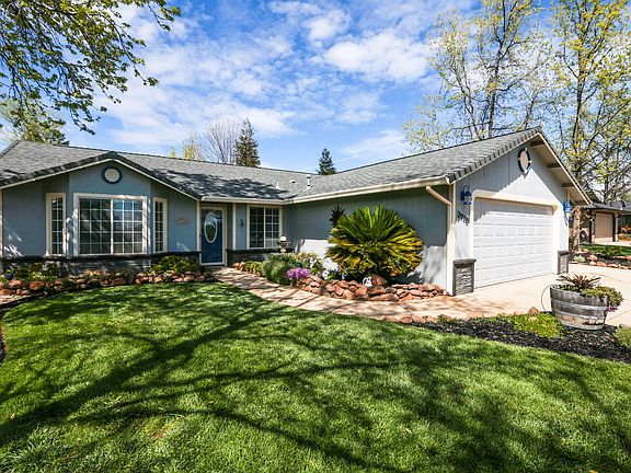 3rd image of 2970 Salmonberry Dr