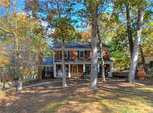 8901 Raintree Ln, Charlotte, NC 28277