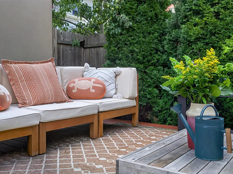 112 Webster Ave #1 — Photo 45