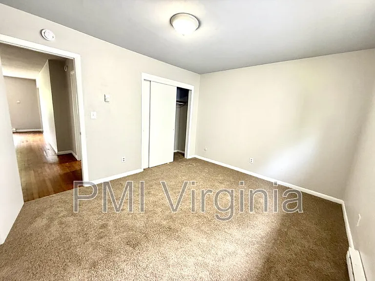 2421 Courtney Ave #3 — Photo 9