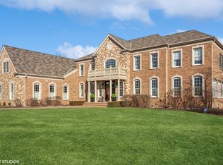 10 Olympia Fields Ct, Hawthorn Woods, IL 60047