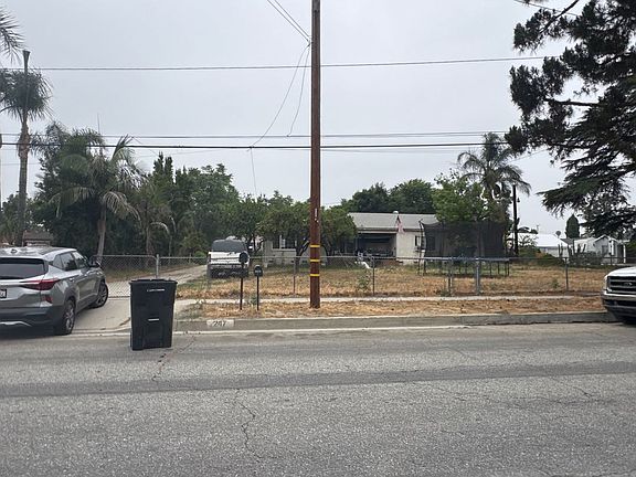 3rd image of 247 S Covina Blvd