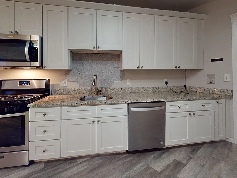 108 Meridian St #3 — Photo 8