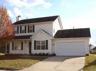 702 Swan Hill Ct, Fuquay Varina, NC 27526