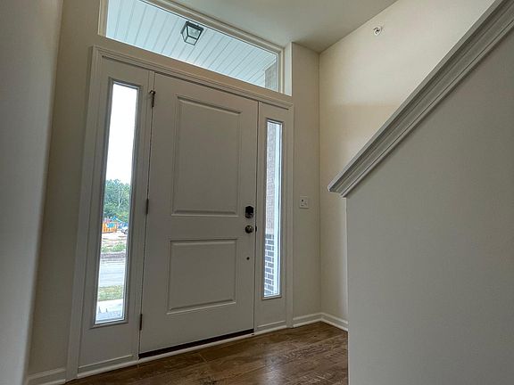 3rd image of 3S522 Cambridge Ct