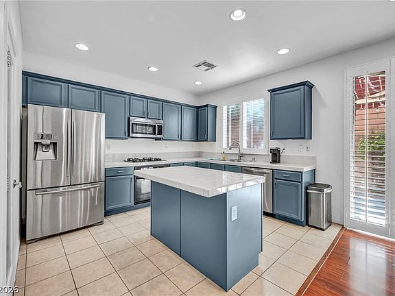 3rd image of 9893 Santa Ponsa Ct