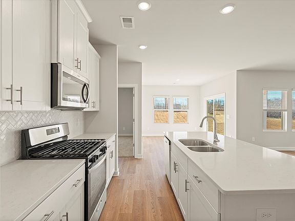 Welcome to the Chandler floorplan at Chatham Forest.