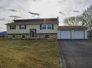 469 Middle Rd, Jersey Shore, PA 17740