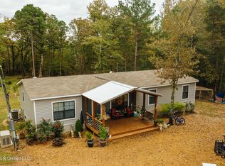 839 Mount Pilgrim Rd, Camden, MS 39045