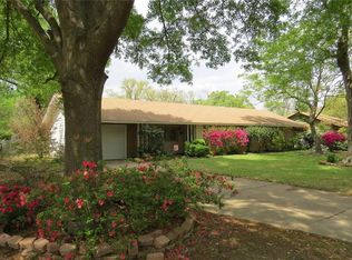 2108 Post Oak Rd, Rockdale, TX 76567