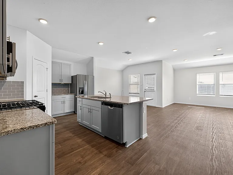 326 Richland Dr — Photo 13