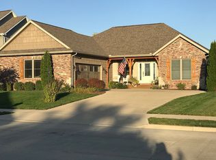 7116 N White Fir Dr, Edwards, IL 61528