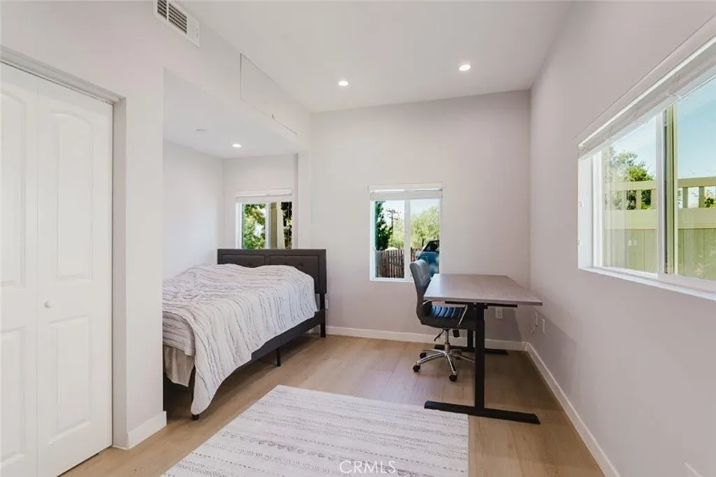 1 bed, 576 sqft, $2,695 — Photo 4