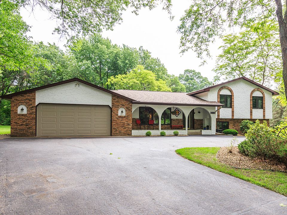 1st image of 26335 Galen Dr