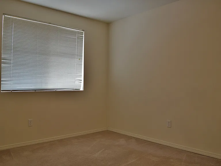 Grayson Apartments — Photo 7
