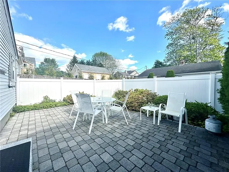 101 Briarwood Ave #A — Photo 15