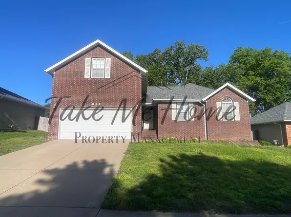821 S Barberry Ct, Nixa, MO 65714