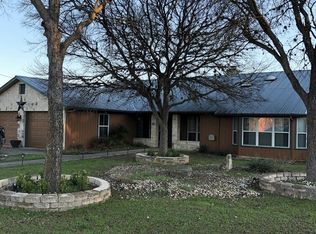 267 Edgewood Dr, Bandera, TX 78003
