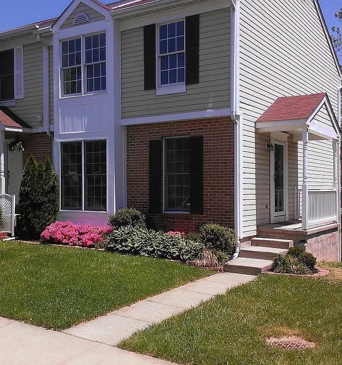 3457 Howell Ct