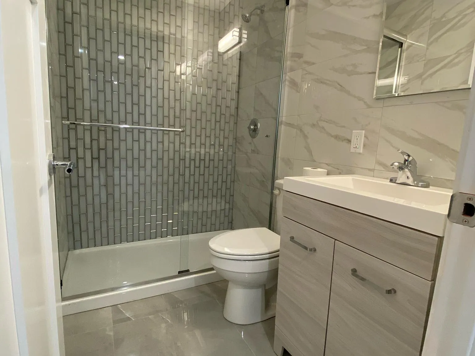 4 bed, 1600 sqft, $2,250 — Photo 4