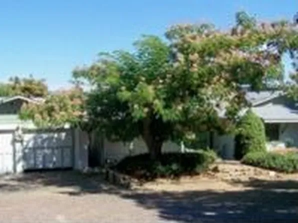 2362 Old Stage Rd, Central Point, OR 97502