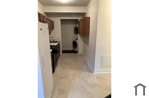 30 P St NE Photo 1