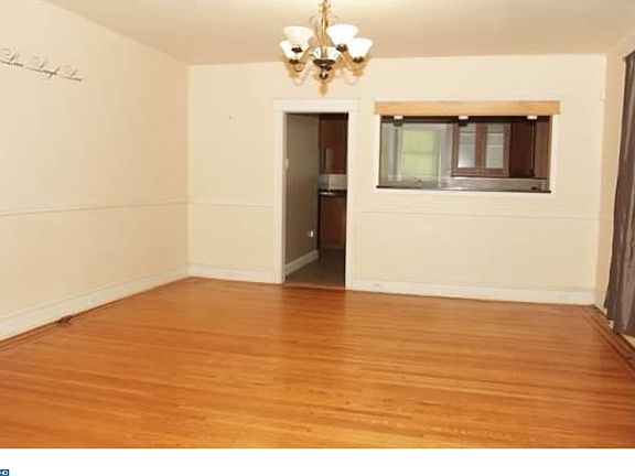5th image of 4711 Conshohocken Ave