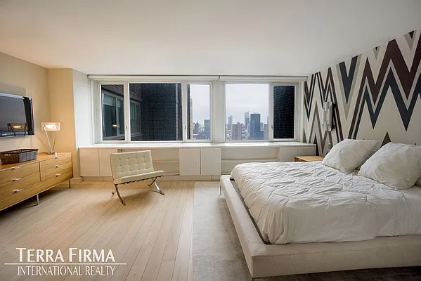 Rented by Terra Firma International Real Estate LLC | media 33