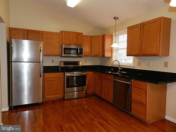 4th image of 10105 Heriot Row Ct