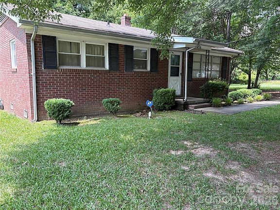 3rd image of 723 Kings Mountain St