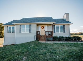 8015 Oakville Rd, Appomattox, VA 24522