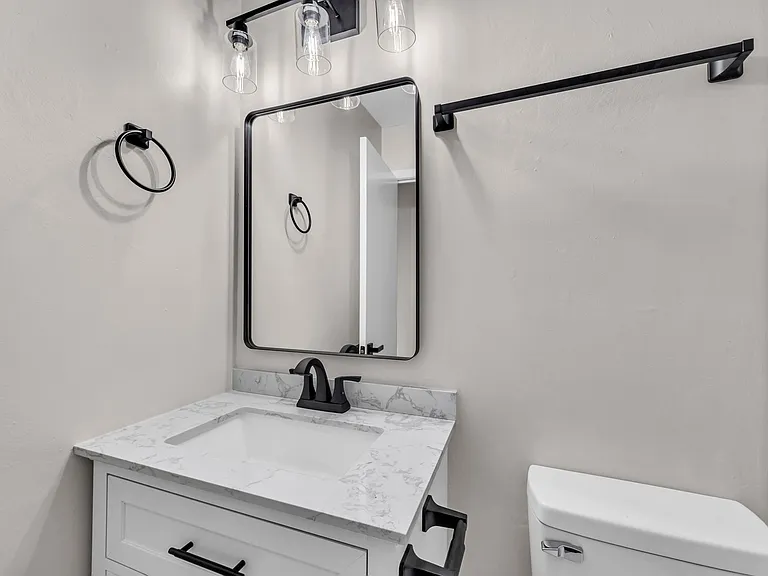 1306 Madison Ave — Photo 8