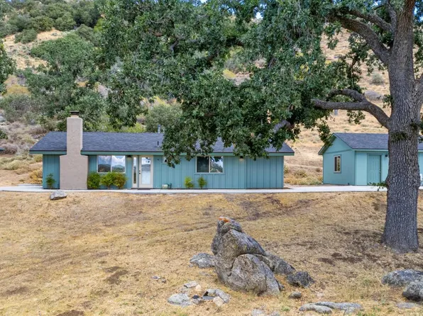 23880 Coyote Ct, Tehachapi, CA 93561