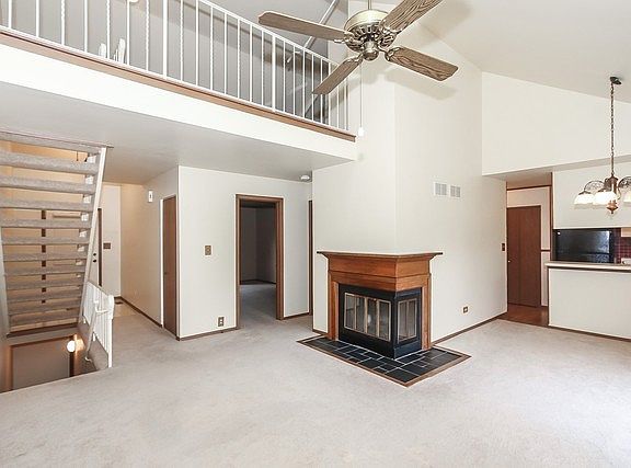 4th image of 1480 N Driftwood Ave