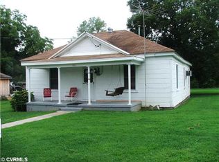 1513 Lunenburg Ave, Victoria, VA 23974
