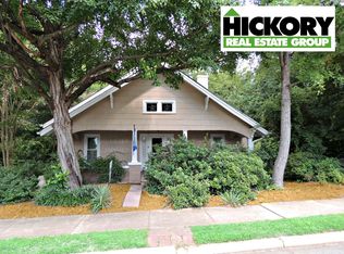 883 8th St NE, Hickory, NC 28601