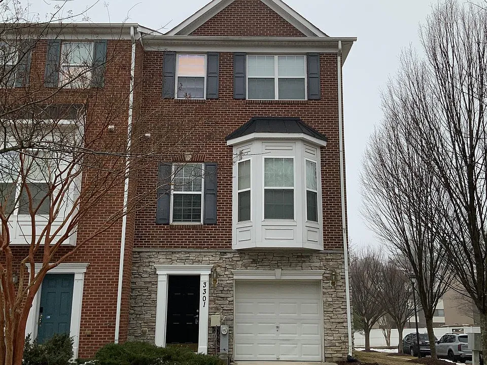 3301 Castle Ridge Cir #36