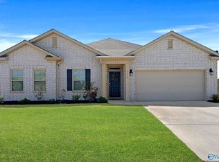 156 Red Fox Way, Meridianville, AL 35759
