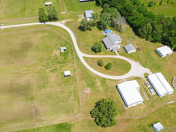 3rd image of 16881 S 4220th Rd