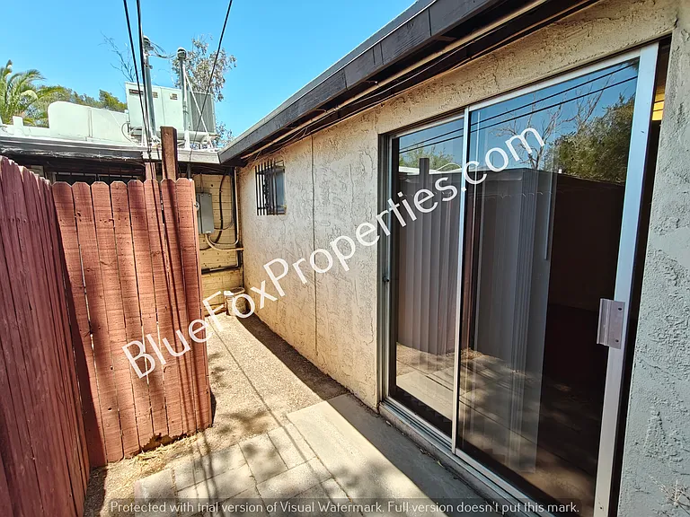 4142 E Spring St #2 — Photo 10