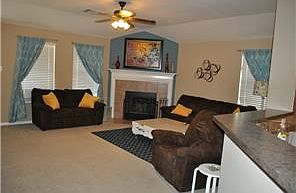 2nd image of 423 Blackman Trl